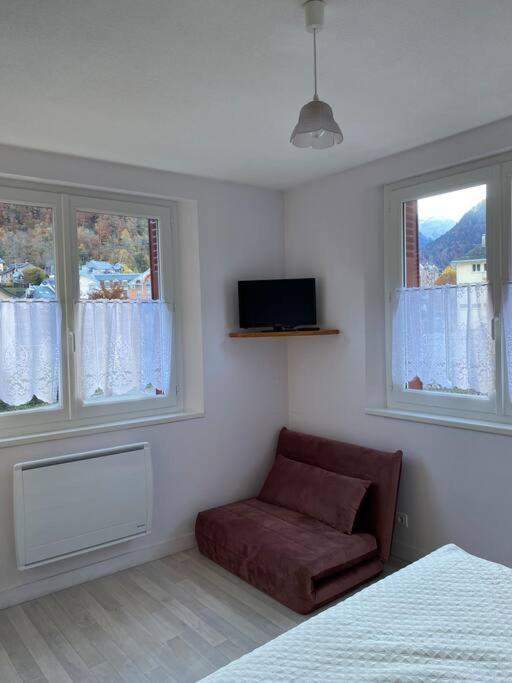 Appartement Au Centre Ville. Cauterets Dış mekan fotoğraf